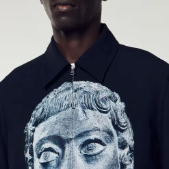 Giubbotto Con Statua Stampata><noscript><img width=