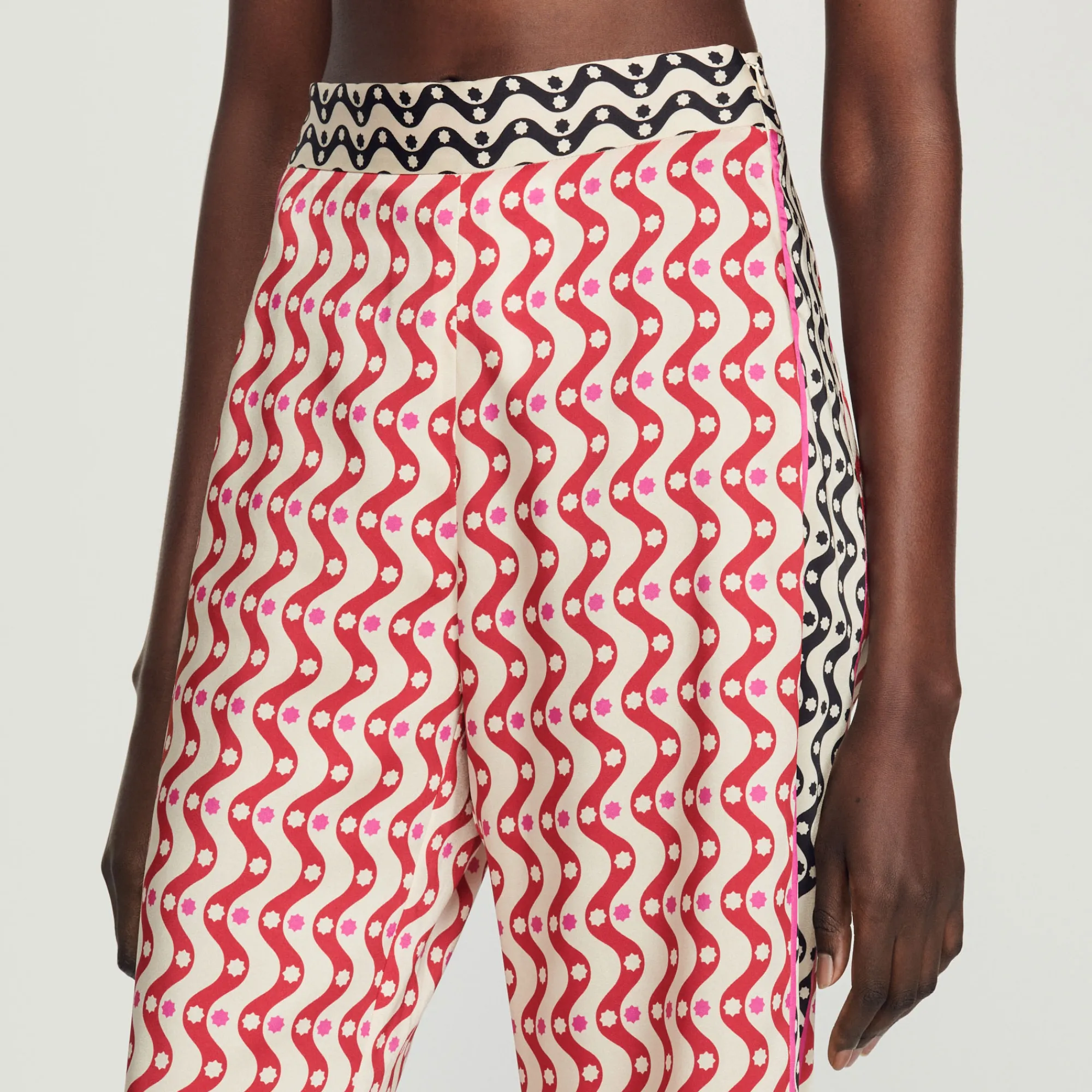 Pantaloni Fluidi Con Stampa Stelle>Sandro Paris Store