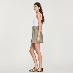 Short A Righe><noscript><img width=