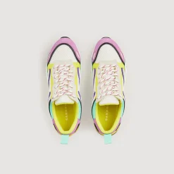 Sneaker Flame><noscript><img width=