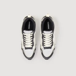 Sneaker Flame><noscript><img width=