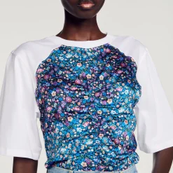 T-Shirt Con Foulard Aperta Sul Retro><noscript><img width=